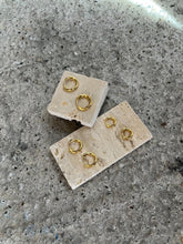 画像をギャラリービューアに読み込む, ソフトワインド シルバーピアス Silver925
