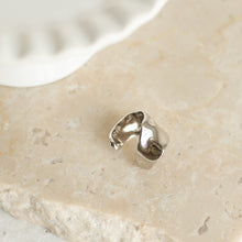 画像をギャラリービューアに読み込む, ロックプレート シルバーイヤーカフ Silver925
