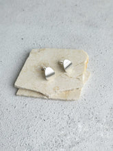 画像をギャラリービューアに読み込む, オーバルプレート シルバーピアス Silver925
