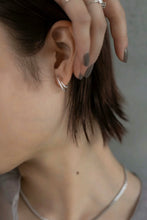 画像をギャラリービューアに読み込む, ダブルライン シルバーピアス Silver925

