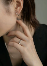 画像をギャラリービューアに読み込む, ダブルライン シルバーピアス Silver925
