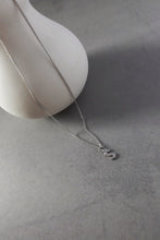 画像をギャラリービューアに読み込む, シンプルイニシャルモチーフ シルバーネックレス Silver925
