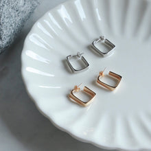 画像をギャラリービューアに読み込む, シンプルスクエア シルバーピアス Silver925
