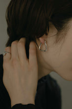 画像をギャラリービューアに読み込む, トラぺゾイド シルバーピアス Silver925
