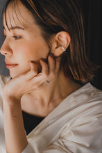 画像をギャラリービューアに読み込む, オーバルバブルライン シルバーイヤーカフ Silver925
