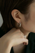 画像をギャラリービューアに読み込む, クロスノット シルバーピアス Silver925
