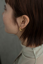 画像をギャラリービューアに読み込む, レイヤーツイスト シルバーピアス Silver925
