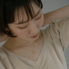 画像をギャラリービューアに読み込む, ツイストサークルモチーフ シルバーネックレス Silver925
