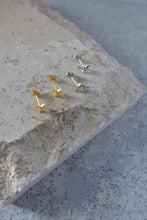 画像をギャラリービューアに読み込む, ミニマルクロス シルバーピアス Silver925
