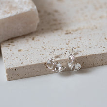 画像をギャラリービューアに読み込む, スモールフリル シルバーピアス Silver925

