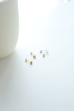 画像をギャラリービューアに読み込む, ミニマルストーン シルバーピアス Silver925
