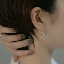 画像をギャラリービューアに読み込む, ミニフック シルバーピアス Silver925
