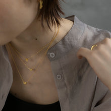 画像をギャラリービューアに読み込む, ミニマルイニシャル シルバーネックレス Silver925
