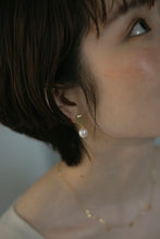 画像をギャラリービューアに読み込む, プレート淡水パール シルバーピアス Silver925
