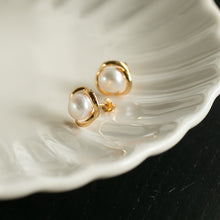 画像をギャラリービューアに読み込む, パールフラワー シルバーピアス Silver925
