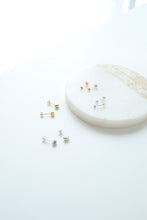 画像をギャラリービューアに読み込む, ミニマルストーン シルバーピアス Silver925
