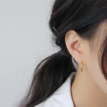 画像をギャラリービューアに読み込む, ワイヤーウェーブ シルバーピアス Silver925
