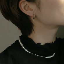 画像をギャラリービューアに読み込む, スモールノット シルバーピアス Silver925
