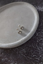 画像をギャラリービューアに読み込む, スモールアンティーク シルバーピアス Silver925

