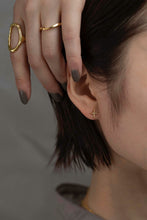 画像をギャラリービューアに読み込む, ミニマルクロス シルバーピアス Silver925
