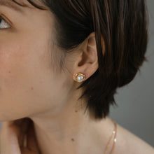 画像をギャラリービューアに読み込む, パールフラワー シルバーピアス Silver925
