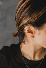 画像をギャラリービューアに読み込む, オーバルバブルライン シルバーイヤーカフ Silver925
