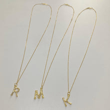 画像をギャラリービューアに読み込む, ゴールドイニシャルモチーフ シルバーネックレス Silver925
