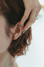 画像をギャラリービューアに読み込む, ツイストデザイン シルバーイヤーカフ Silver925
