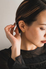 画像をギャラリービューアに読み込む, オーバルプレート シルバーピアス Silver925
