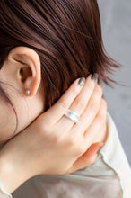 画像をギャラリービューアに読み込む, ミニマルストーン シルバーピアス Silver925
