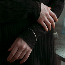 画像をギャラリービューアに読み込む, オーバル シルバーバングル Silver925
