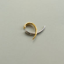 画像をギャラリービューアに読み込む, フェイクループ シルバーイヤーカフ Silver925
