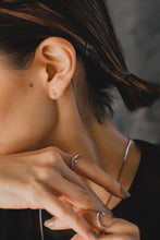 画像をギャラリービューアに読み込む, ミニマルクロス シルバーピアス Silver925
