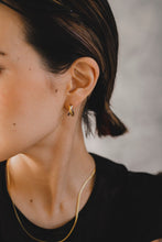 画像をギャラリービューアに読み込む, バイカラークロス シルバーピアス Silver925
