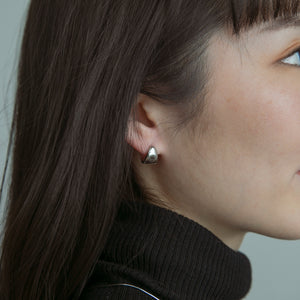 ソフトコーナー シルバーピアス Silver925 – luen