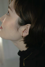 画像をギャラリービューアに読み込む, ツイストライン シルバーピアス Silver925
