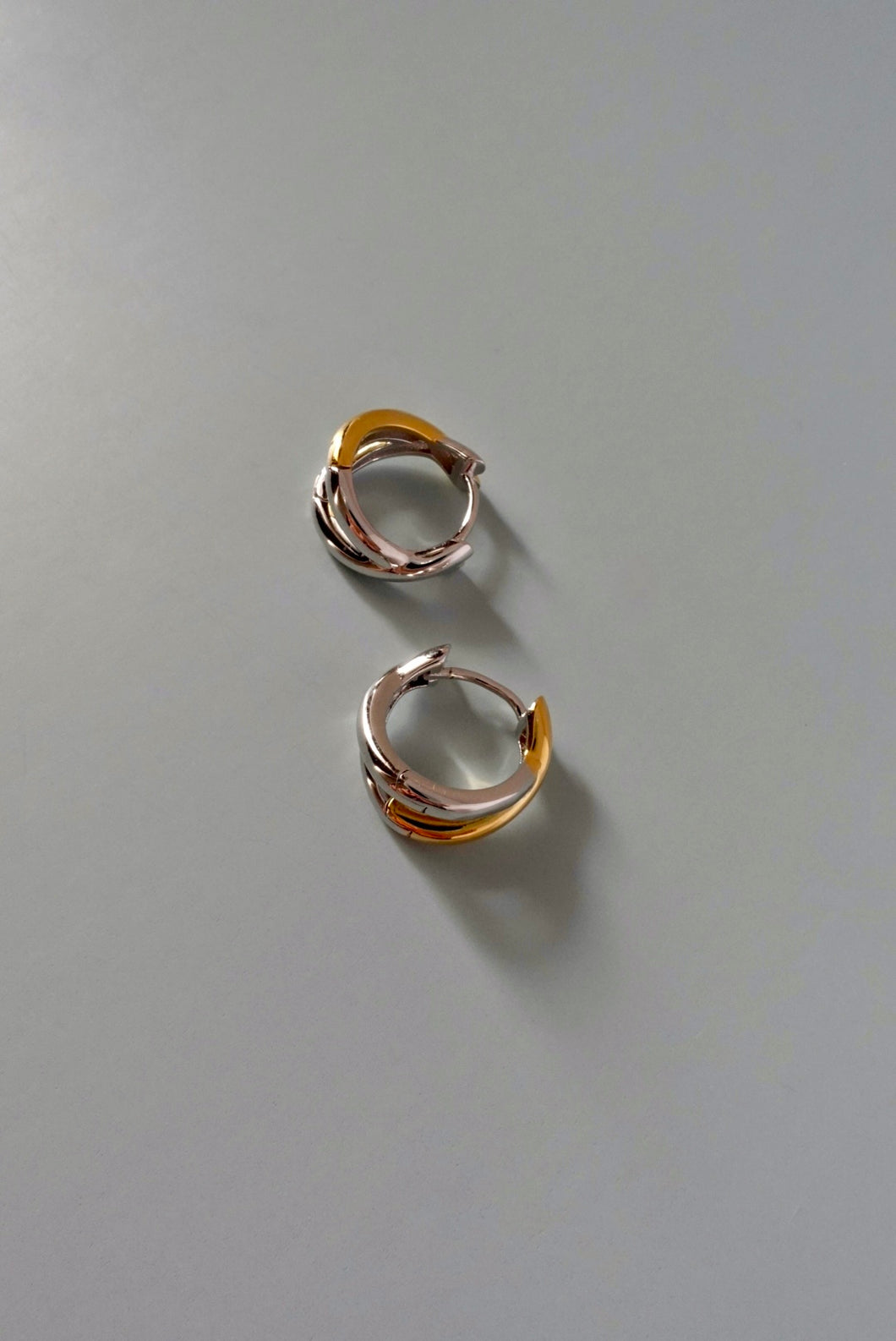 バイカラークロス シルバーピアス Silver925