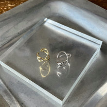 画像をギャラリービューアに読み込む, クロスループ シルバーイヤーカフ Silver925
